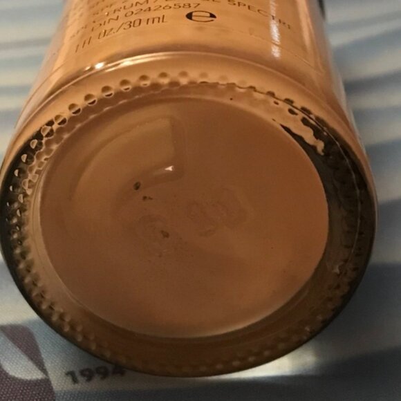Revlon Photoready Airbrush Effect Makeup SHELL 003 SPF 20 1oz Foundation - Picture 3 of 4